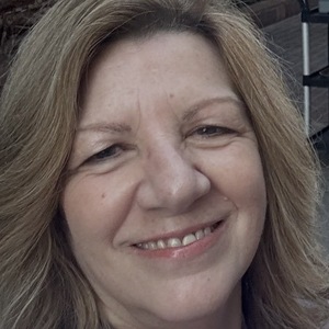 Lonna Eckhardt
